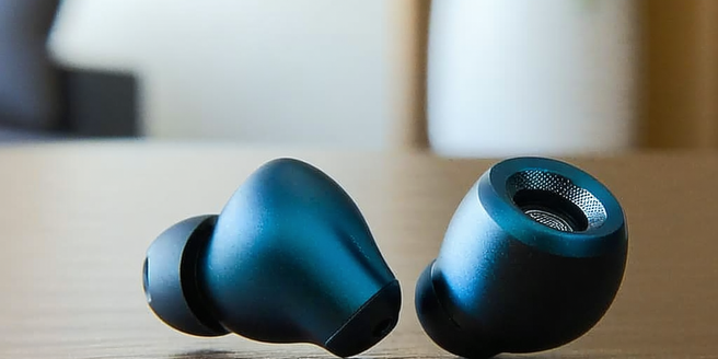 User Experience With Premium Earbuds